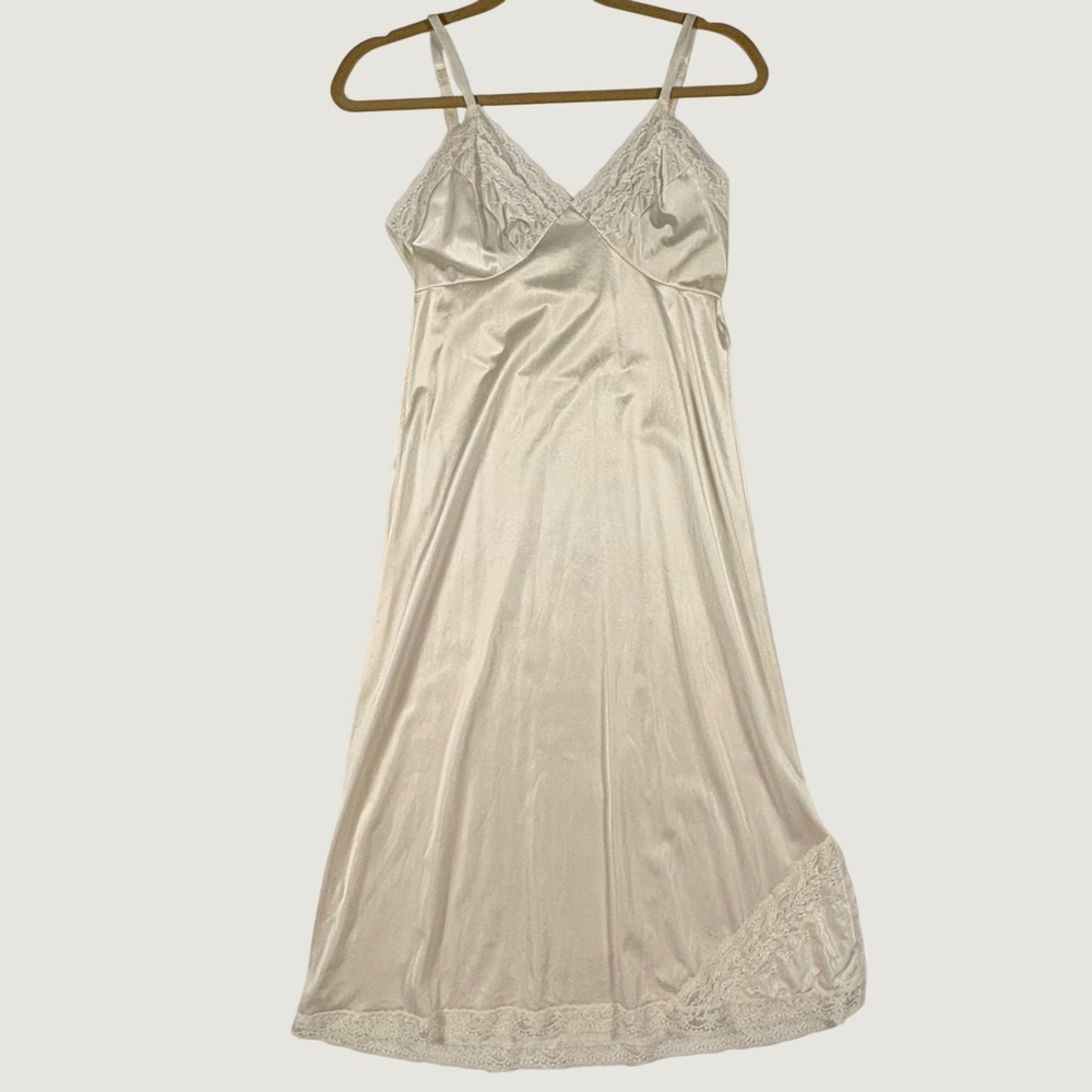 Bestform Vintage Ivory‎ Lace Trim Full Slip Dress Antron III Nylon 32 1460 Cream